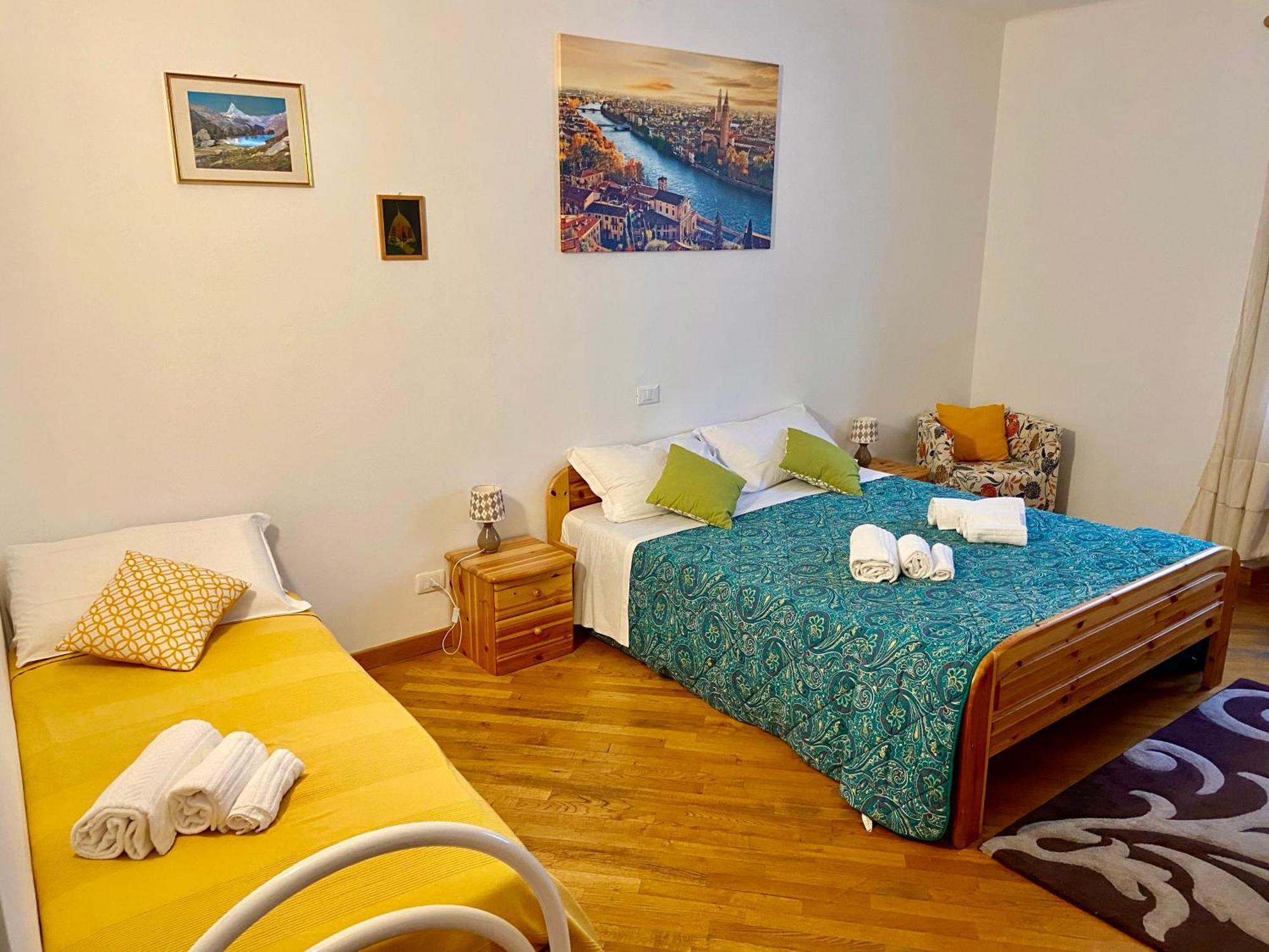 Polly'S Apartment 3 Floor เวโรนา ภายนอก รูปภาพ